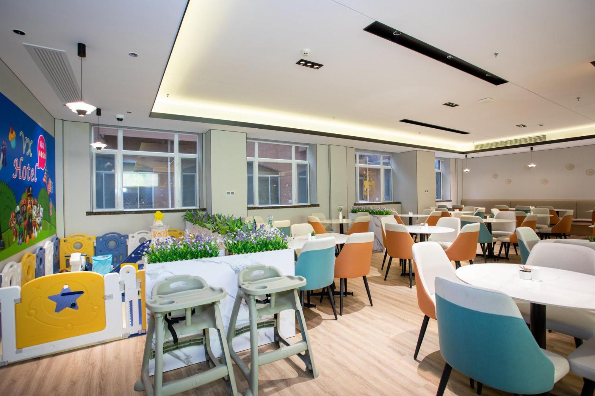 Vx Hotel Shanghai Yixian Road Dabaishu Exteriör bild