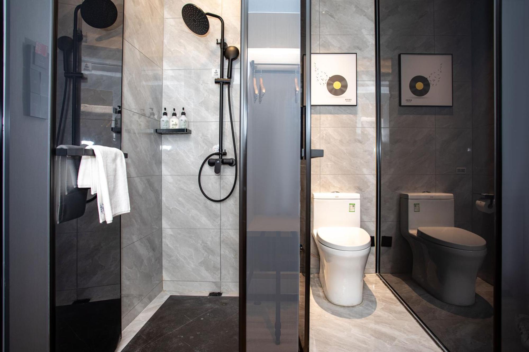 Vx Hotel Shanghai Yixian Road Dabaishu Exteriör bild