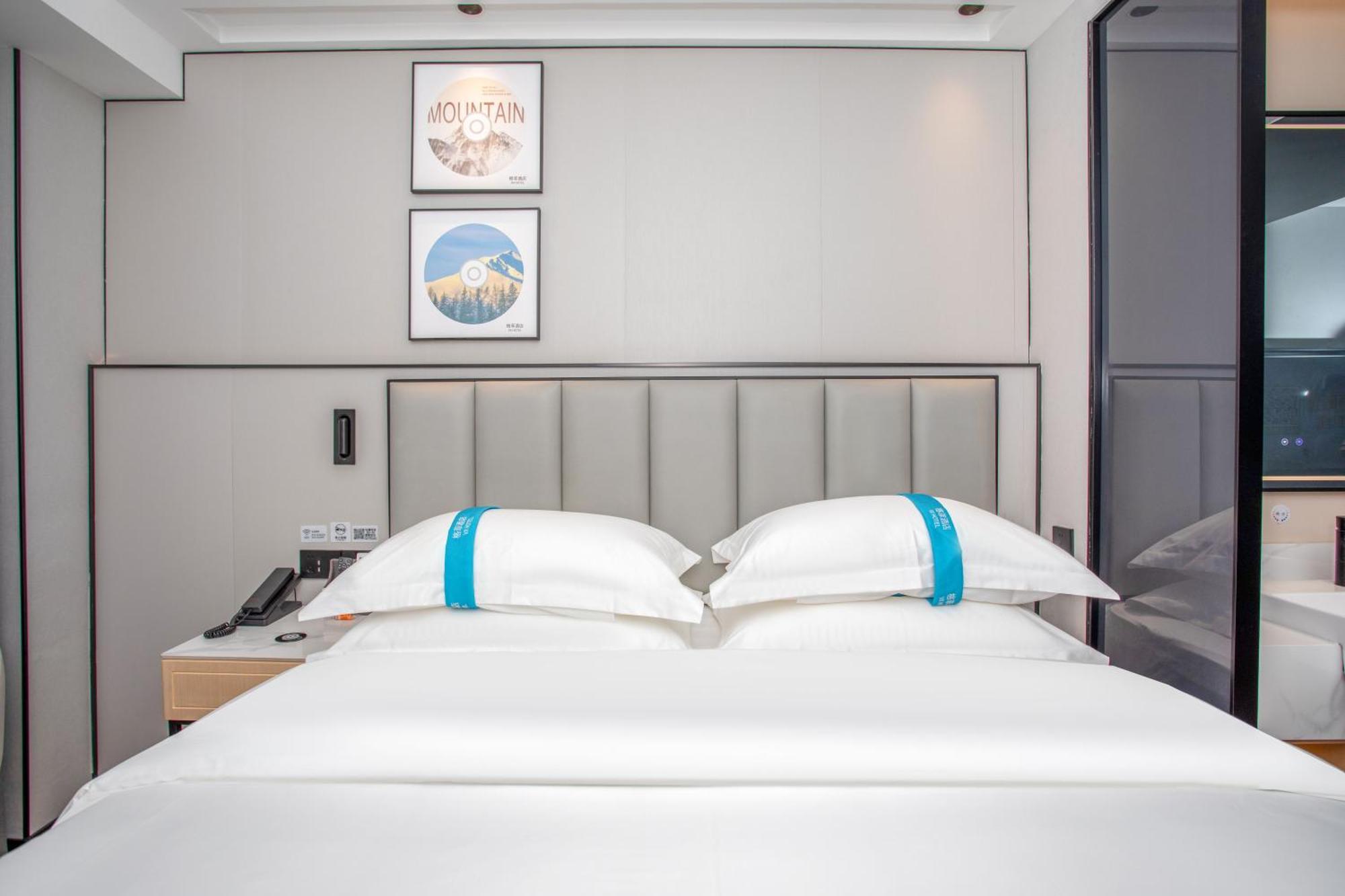 Vx Hotel Shanghai Yixian Road Dabaishu Exteriör bild